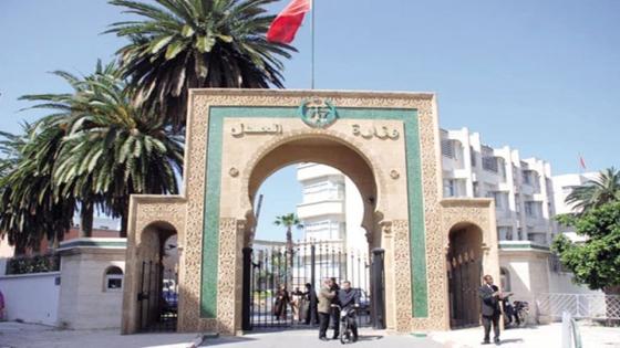 نقابة العدل تعلن الاعتصام والإضراب عن الطعام