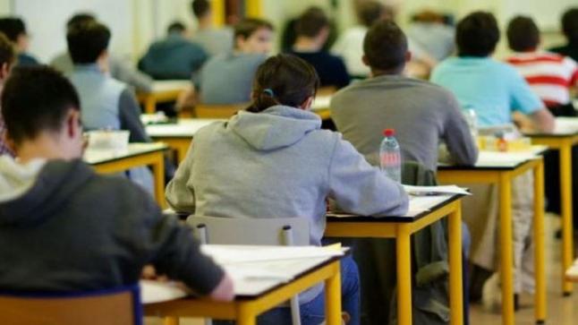وزارة التربية الوطنية تنفي التصريحات المنسوبة لمدير المناهج بشأن الامتحانات