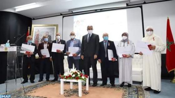 تسليم أوسمة ملكية لفائدة موظفين بوزارة الطاقة والمعادن والبيئة