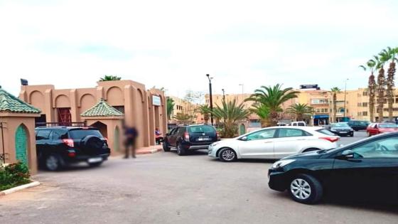منع المواطنين من ولوج عمالة تزنيت بسبب جواز التلقيح