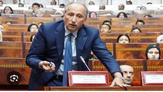 غرامات تصل إلى 10 آلاف درهم على أسر التلاميذ غير المتمدرسين: برادة يشدد على التسجيل الإلزامي وقانون التعليم الجديد