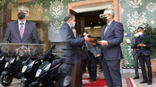 وزارة العدل يمنح 350 دراجة نارية لموظفي التبليغ القضائي