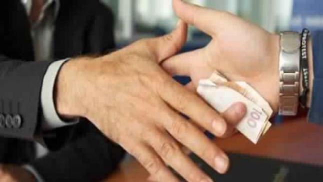 اعتقال 03 أشخاص متورطين في قضية توزيع المال على الناخبين بكلميم