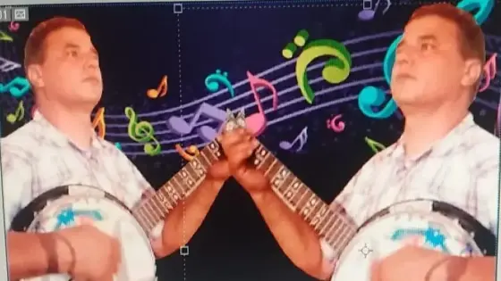 استهوته آلة ” البانجو ” ليصبح ” أشعيب ” فنانا ورياضيا مرموقا