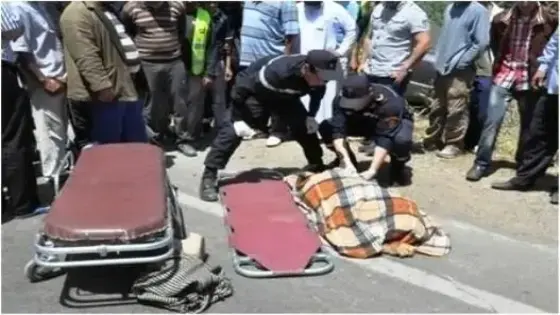 تهور سائق شاحنة يودي بحياة شاب في سيدي بيبي