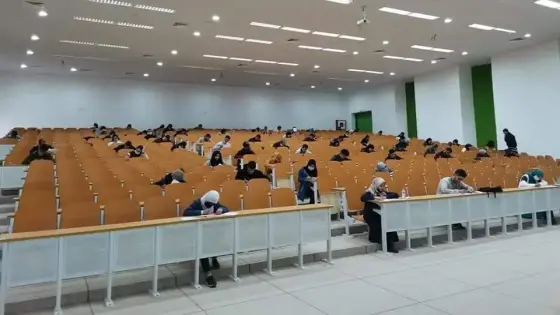 كلية اللغات والفنون والعلوم الإنسانية أيت ملول أول كلية تنهي امتحانات الدورة الخريفية العادية بالمغرب