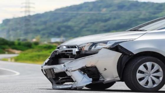 أوضاع حميمية داخل سيارة تتسبب في حادث مروري خطير بآيت ملول