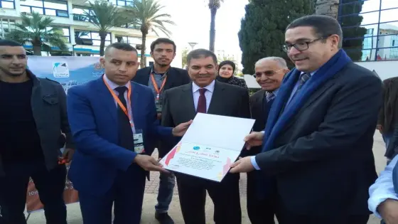والي جهة سوس ماسة يعطي إنطلاق قافلة الإخاء الإعلامة صوب الأقاليم الجنوبية تحت إشراف وزارة الثقافة و الإتصال