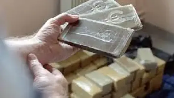 اكادير : حجز 98 كيلوغرام من المخدرات وتوجيه المتورطين للعدالة بعد تنسيق محكم بين الأمن الولائي والديستي