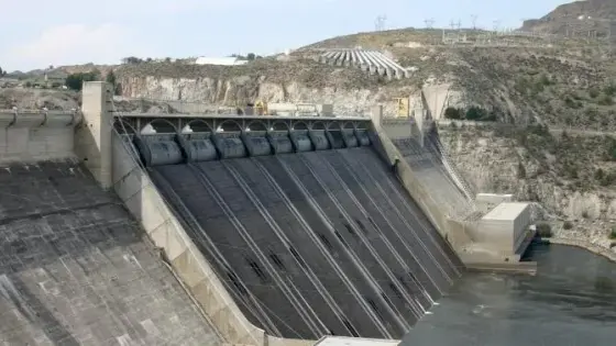 المغرب يستعد لإطلاق أكبر محطة لتحلية المياه في إفريقيا وهذا نصيب أكادير من المشروع