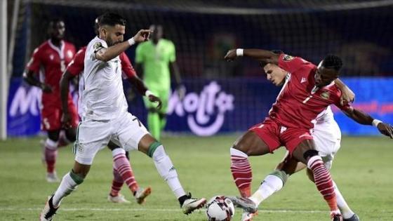 محرز يقود الجزائر لمواجهة السنيغال في النهائي