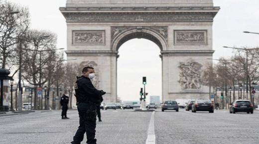 ماكرون يُعلن عن إغلاق المدارس وعودة الحجر الصحي الشامل في فرنسا انطلاقا من يوم السبت المقبل