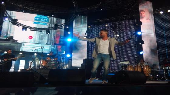حماس “حاتم عمور” يلهب منصة تيميتار