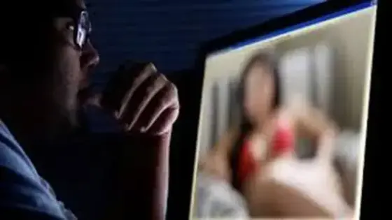 فيديوهات جنسية لمتزوجات تهز مواقع التواصل الإجتماعي