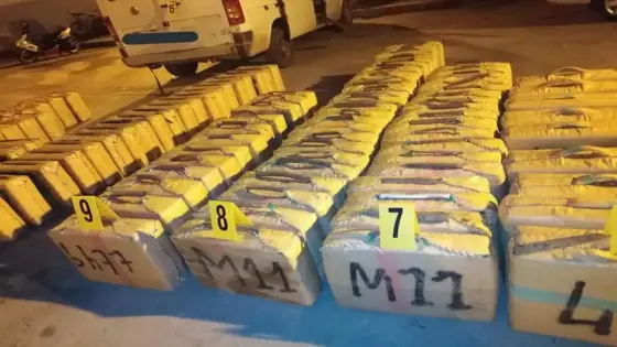 الناظور .. إجهاض محاولة لتهريب المخدرات وحجز 5 أطنان من مخدر الشيرا
