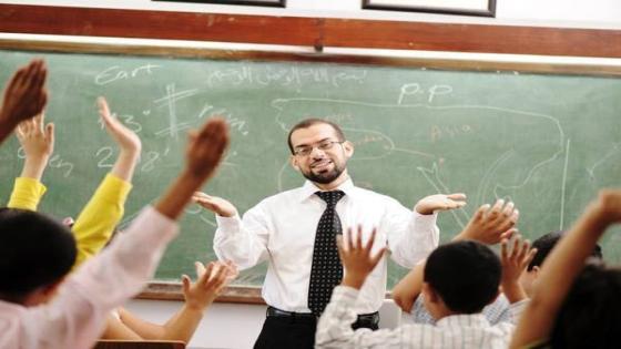اليوم العالمي للمدرس..مناسبة للتأكيد على الدور القيادي للمعلم في مواجهة الأزمات وبناء المستقبل