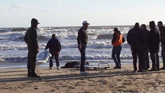 مياه الساحل تلفظ جثة شاب بشاطئ تفنيت