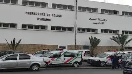 عاجل: حالة استنفار بشاطئ أكادير بعد طعن 3 سياح، والجاني يفر سباحة عبر البحر.