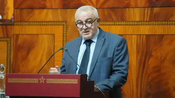 عرقلة الاستثمار وضعف المردودية.. تقرير برلماني يرصد أعطاب الإدارة العمومية