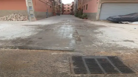 ساكنة أبطاح بايت ملول يحتجون ضد شاحنات أزبال مهترئة