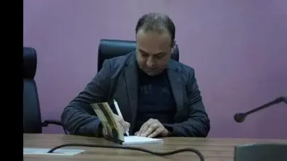 صعقة كهربائية تقتل كاتبا خلال مشاركته في ندوة بمعرض للكتاب في تطوان