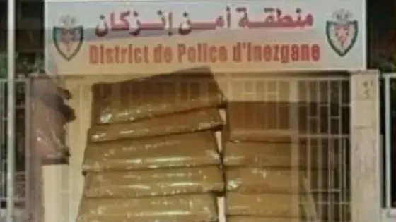 انزكان :البوليس شدو بزناز وبحوزته 3 كيلو دلحشيش وها فين وكيفاش شدوه