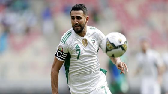 عميد المنتخب الجزائري يتفاعل مع الحادث “الأليم”الذي تعرض له الطفل ريان