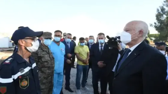 حينما كان المغرب الوحيد الذي يرسل مستشفى ميداني لمساعدة الشعب التونسي وبكى حينها الدكتاتور قيس سعيد