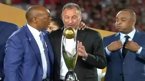رد “غير متوقع” من رئيس الأهلي المصري بعد تتويج الوداد باللقب الإفريقي