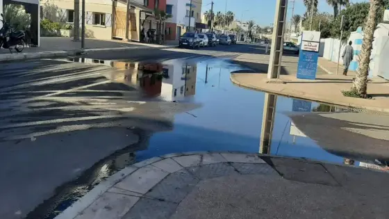 ساكنة أنزا تستنكر انبعاث روائح مياه الصرف الصحي