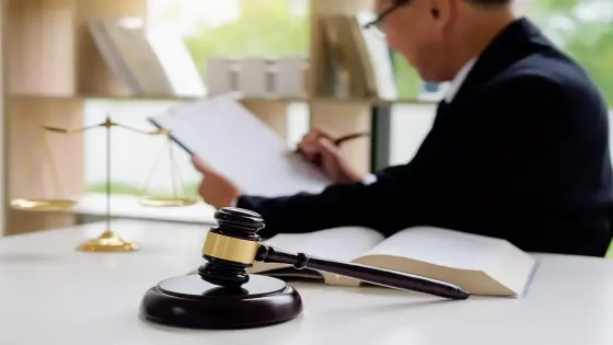 حكم قضائي أول من نوعه في قضايا الإدمان.. إيداع متهم في مؤسسة للعلاج عوض سجنه