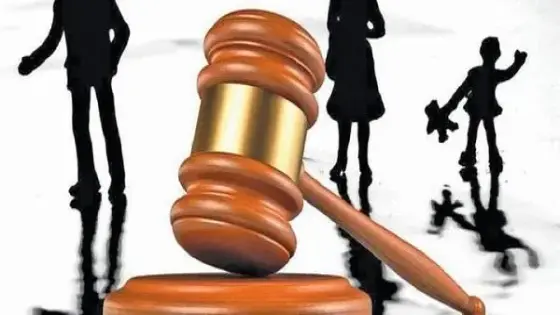 بعد قرار المحكمة أدائه لواجبات طليقته، عرض سيارة إبن مسؤول حزبي في المزاد العلني