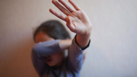 التحقيق مع سيدة اعتدت على ابنتها في تيكيوين 