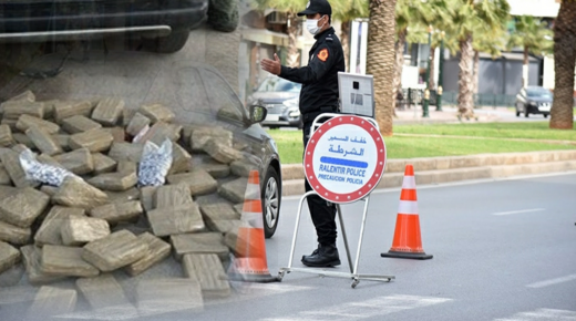 توقيف سيارة يكشف ” مخدرات ” بسد قضائي في أكادير
