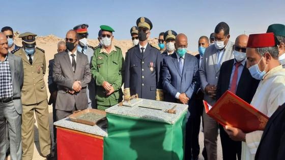 العامل ” الجواهري ” يعطي إنطلاقة بناء مسجد بالكركارات