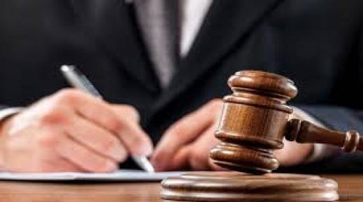حكم قضائي يؤدي لتوقيف 3 قضاة بالدار البيضاء