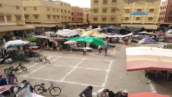 نقطة حسنة.. شركة مكلفة بالمرابد تنخرط في عملية تنظيم الباعة المتجولين بأولاد تايمة بمناسبة عيد الأضحى المبارك