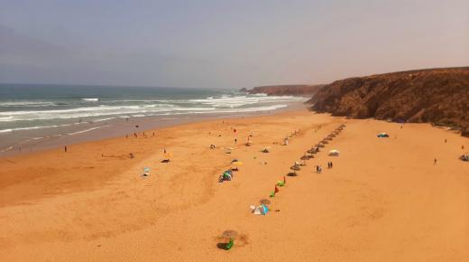 اقليم سيدي ايفني : اصابة جديدة بالفيروس بشاطئ ميراللفت