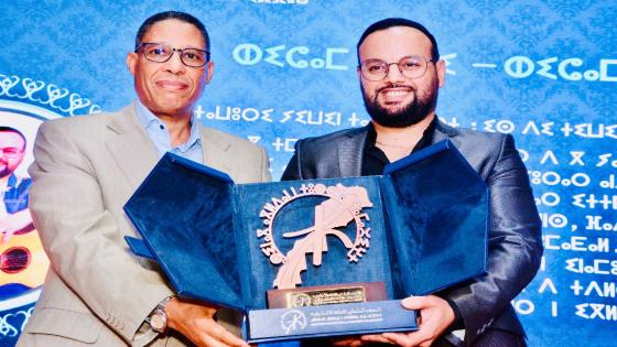 هشام ماسين يتوج بالجائزة الوطنية، ويواصل مسيرة عموري مبارك الفنية.