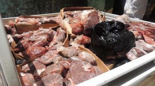 اولاد تايمة : توقيف سيارة على متنها ما يقرب طن ونصف من اللحوم الفاسدة موجهة للاستهلاك بمطاعم أكادير