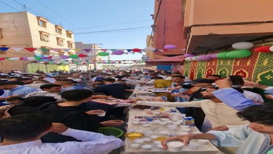 بالصور.. مائدة الإفطار زينت حي العرب الكويت بمدينة القليعة يوم عيد الفطر السعيد