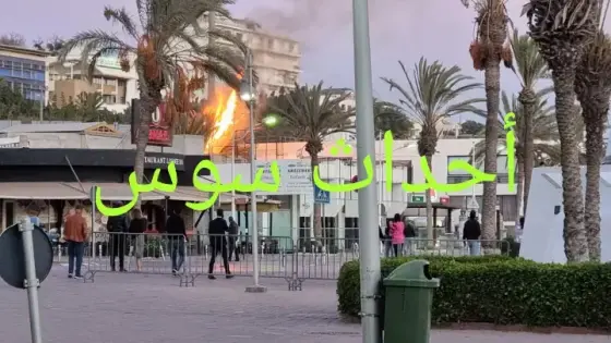 عاجل..اندلاع حريق بالمركب السياحي ” مارينا ” وتماطل السلطات في احتواء الحريق