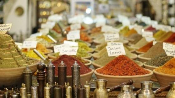 توابل فاسدة تغزو أسواق الأحياء الشعبية في رمضان