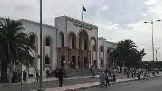 إدانة المتربصين سماسرة القضاء بالسجن بمحيط محكمة إنزكان 