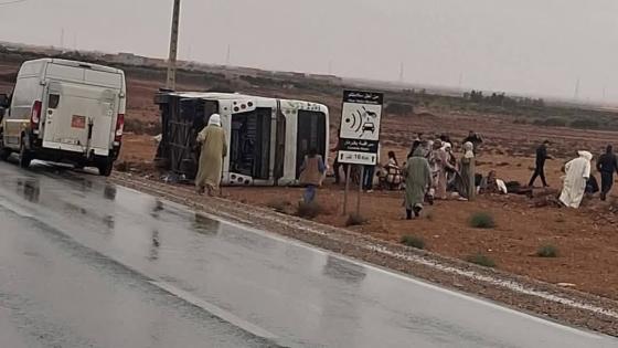 انقلاب حافلة المسافرين عند مدخل تكانت: إصابات متعددة واستنفار طبي وأمني على طريق كلميم-بويزكارن  