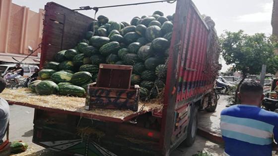 صاحب شاحنة “البطيخ”يعتدي على قائد بأيت ملول