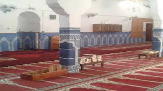 مصلون يقاطعون ” الصلاة ” بمسجد في بيوكرى