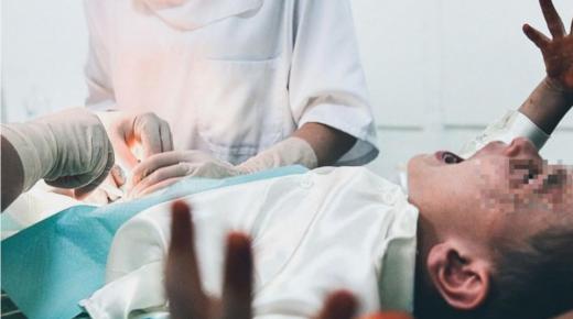 مأساة.. طبيب بالرشيدية يتسبب في بتر العضو الذكري لطفل