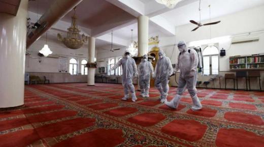 وزارة الأوقاف تنفي اللجوء إلى محسنين لتوفير معدات تعقيم المساجد