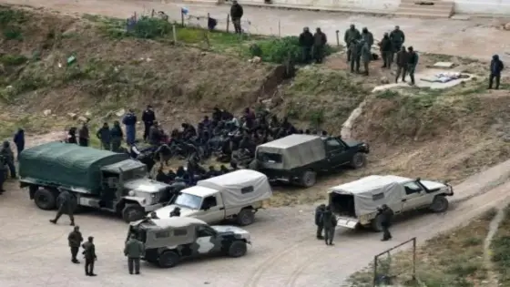 أسفرت عن إصابة عشرات العناصر.. الإعلام الإسباني يشيد باستماتة القوات العمومية في مواجهة مهاجرين سريين حاولوا اقتحام مليلية المحتلة